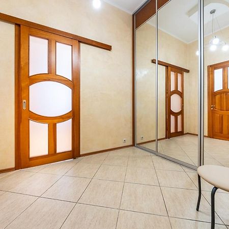Apartments On Besarabka 키예프 외부 사진