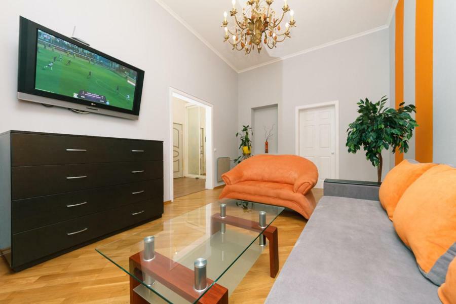 Apartments On Besarabka 키예프 외부 사진